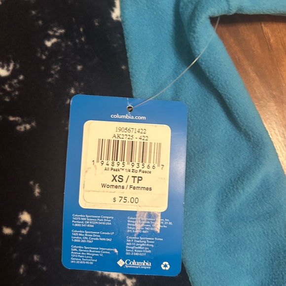 Columbia Women’s  NWT Fleece Pullover Sweatshirt with Front Pocket, Size XS - Picture 4 of 6